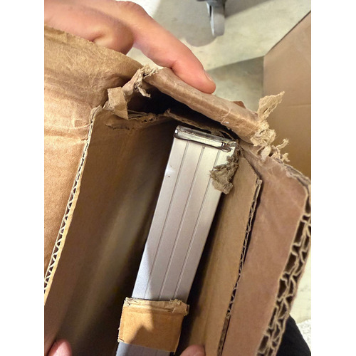 ATTENTION Produit imparfait | PANNEAU SOLAIRE 215W-24V MONOCRISTALLIN - VICTRON