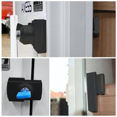Miniature Serrure de sécurité pour porte cellule Noir - IMC N° 1 Miniature Serrure de sécurité pour porte cellule Noir - IMC N° 1