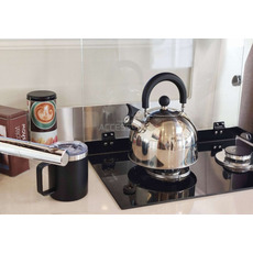 Miniature Bouilloire en acier inoxydable 2 L - INCASA N° 1 Miniature Bouilloire en acier inoxydable 2 L - INCASA N° 1