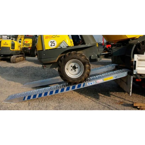 Rampes aluminium renforcé 2,5 M – 4110 kg sans rebords - TRAILERS EQUIPMENT