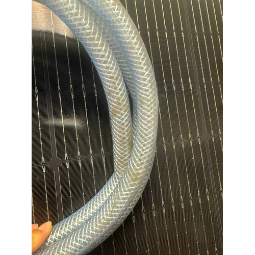 Tuyau d'eau armé transparent 12mm int 18mm ext - 2 METRES - ATTENTION : produit neuf, jamais utilisé, présentant des salissures d’aspect suite à un incident survenu pendant le transport. Aucun dommage fonctionnel