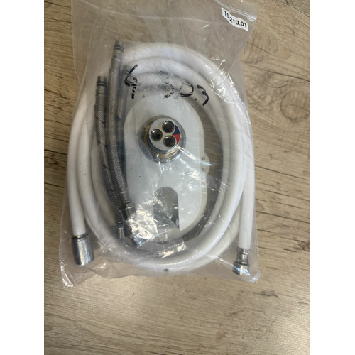 Kit coffret douche complet - 4 M - OSCULATI- ATTENTION PRODUIT NEUF AVEC UN DEFAUT D'ASPECT SUITE A UN SINISTRE TRANSPORT - PRODUIT NEUF JAMAIS UTLISE- MANQUE EMBALLAGE / DOUCHETTE