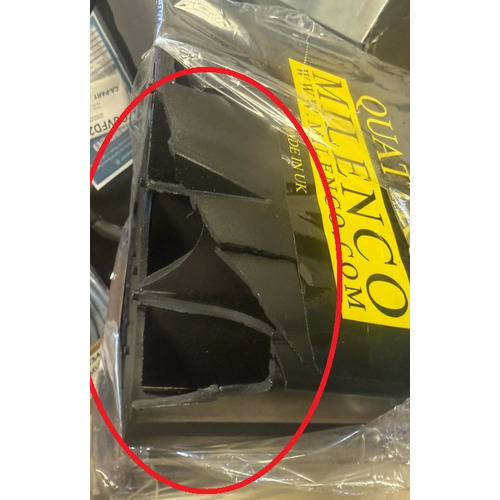 Cales MILENCO QUATTRO 2 8 tonnes POIDS LOURD- la paire AVEC HOUSSE Attention produit avec défauts d'aspect suite à sinistre transport voir sur les photos - Produit neuf jamais utilisé.