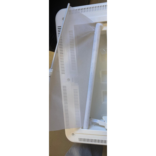 Lanterneau à poignée avec capot translucide et cadre blanc 400 x 400 mm - CHANTAL - ATTENTION PRODUIT NEUF AVEC UN DEFAUT D'ASPECT SUITE A UN SINISTRE TRANSPORT - PRODUIT NEUF JAMAIS UTLISE