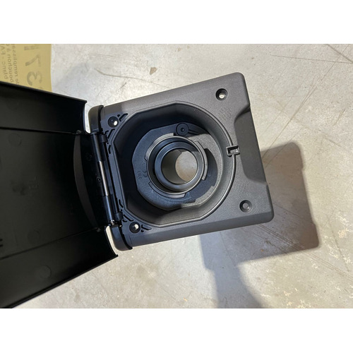 ATTENTION Produit Reconditionné Coupelle de remplissage d'eau noire avec bouchon à clef magnétique blanc - FAP