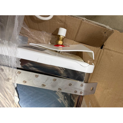 ATTENTION Produit imparfait | Chauffe-eau Square 16 - ISOTEMP