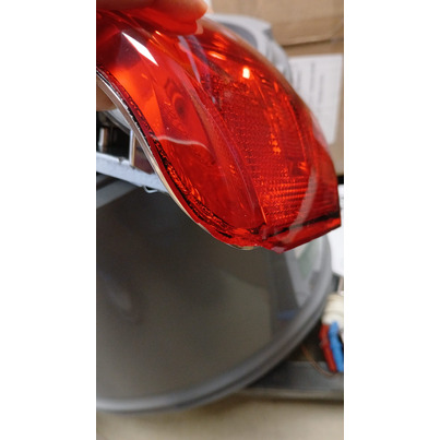 ATTENTION Produit imparfait | FEU CARALUNA II CAMPING-CAR GAUCHE - HELLA
