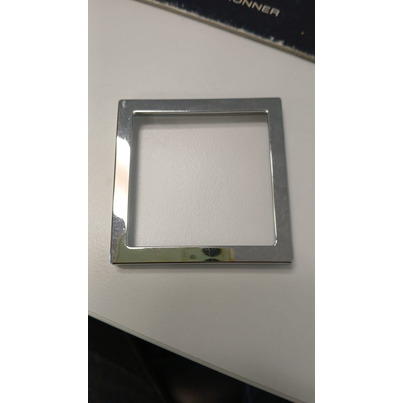 ATTENTION Produit imparfait | Entourage cache vis simple CHROME BRILLANT  VENDU A L'UNITE 